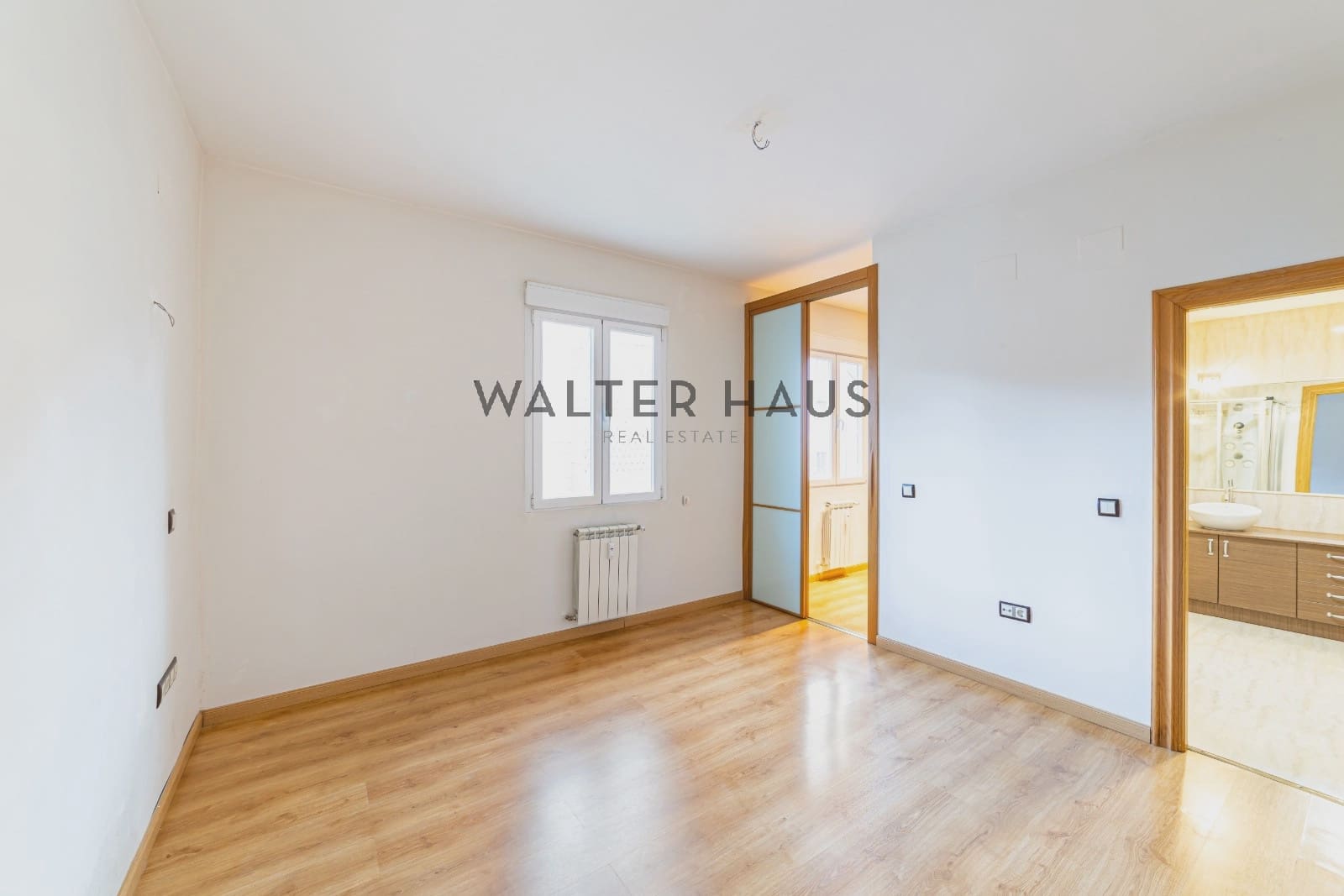 Piso de 5 habitaciones en Madrid ciudad en venta - 1.125.000 € (Ref: 9548983)