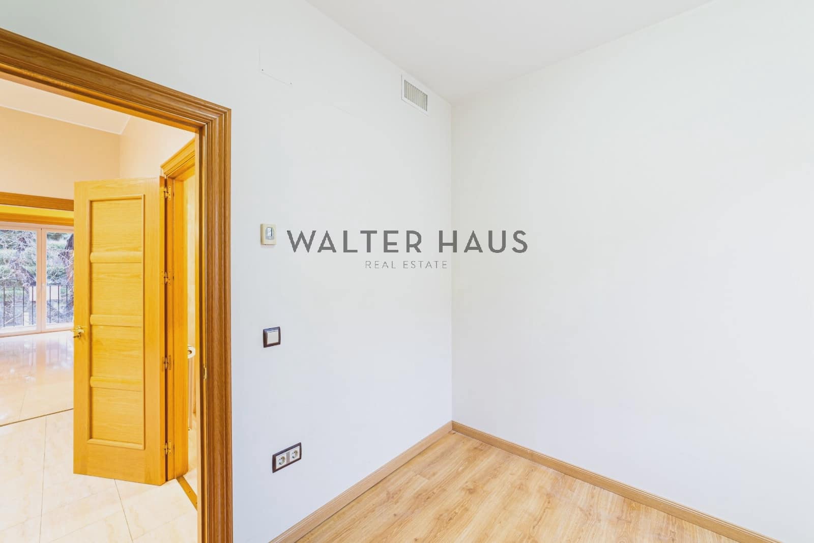 Piso de 5 habitaciones en Madrid ciudad en venta - 1.125.000 € (Ref: 9548983)