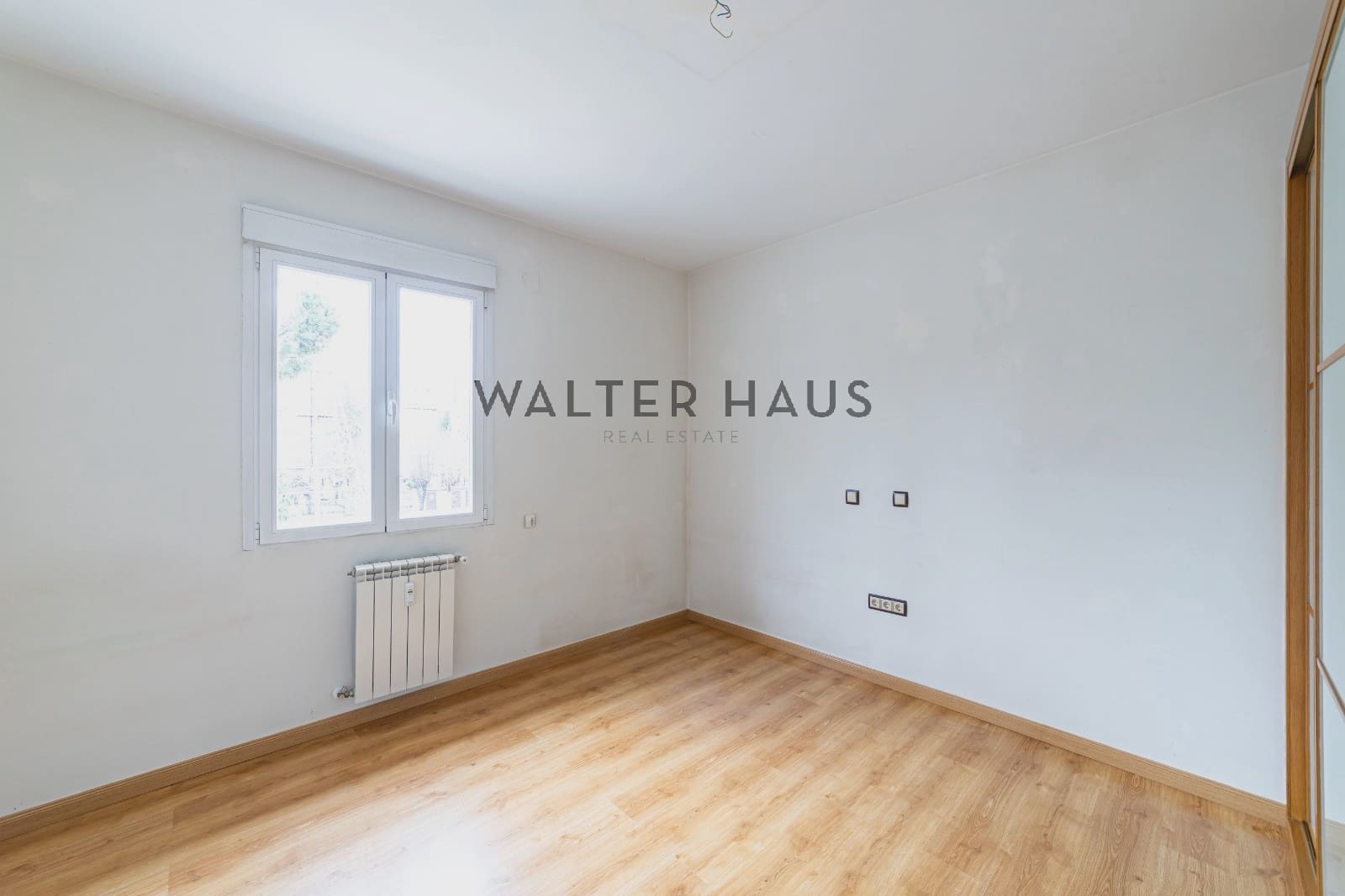 Piso de 5 habitaciones en Madrid ciudad en venta - 1.125.000 € (Ref: 9548983)