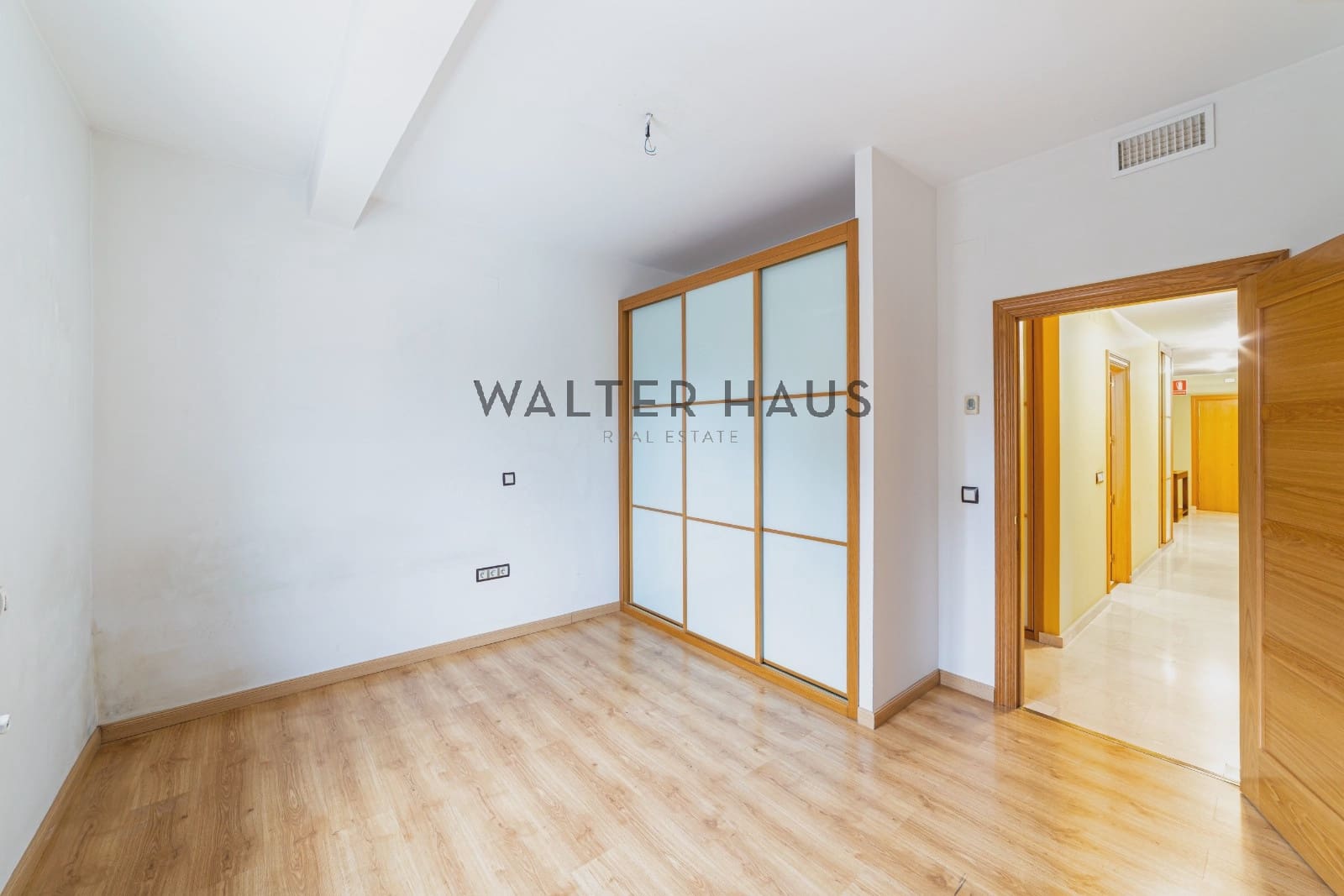 Piso de 5 habitaciones en Madrid ciudad en venta - 1.125.000 € (Ref: 9548983)