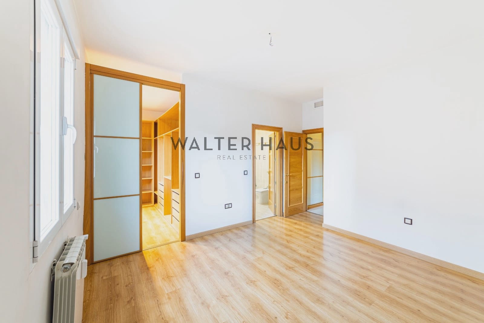 Piso de 5 habitaciones en Madrid ciudad en venta - 1.125.000 € (Ref: 9548983)