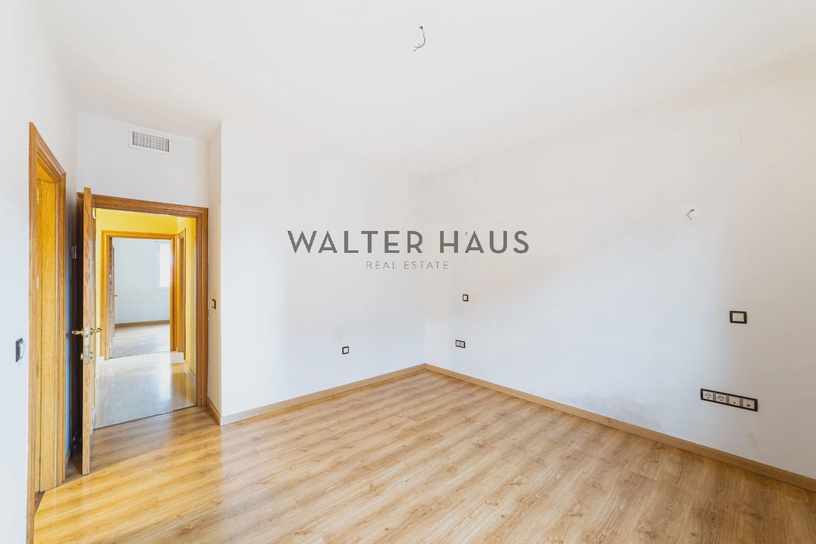 Piso de 5 habitaciones en Madrid ciudad en venta - 1.125.000 € (Ref: 9548983)