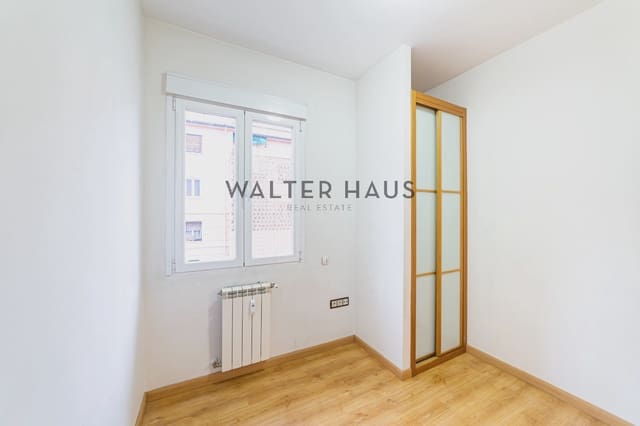 Piso de 5 habitaciones en Costillares, Madrid ciudad en venta - 1.125.000 € (Ref: 9548983)