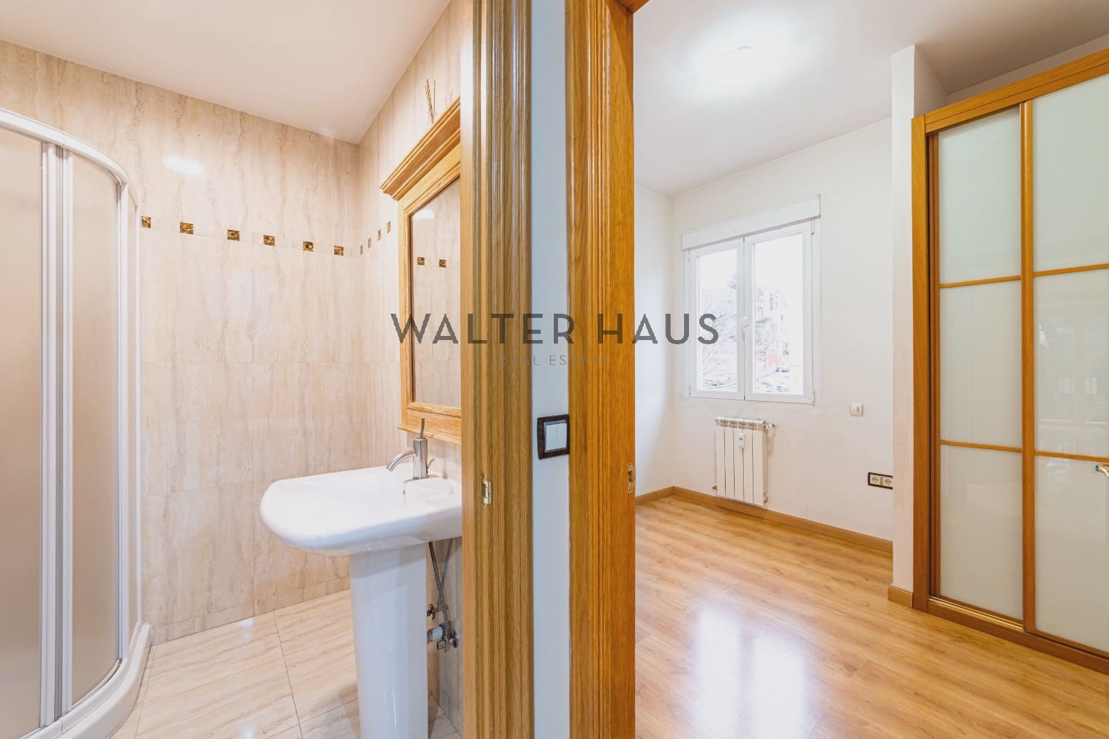 Piso de 5 habitaciones en Madrid ciudad en venta - 1.125.000 € (Ref: 9548983)