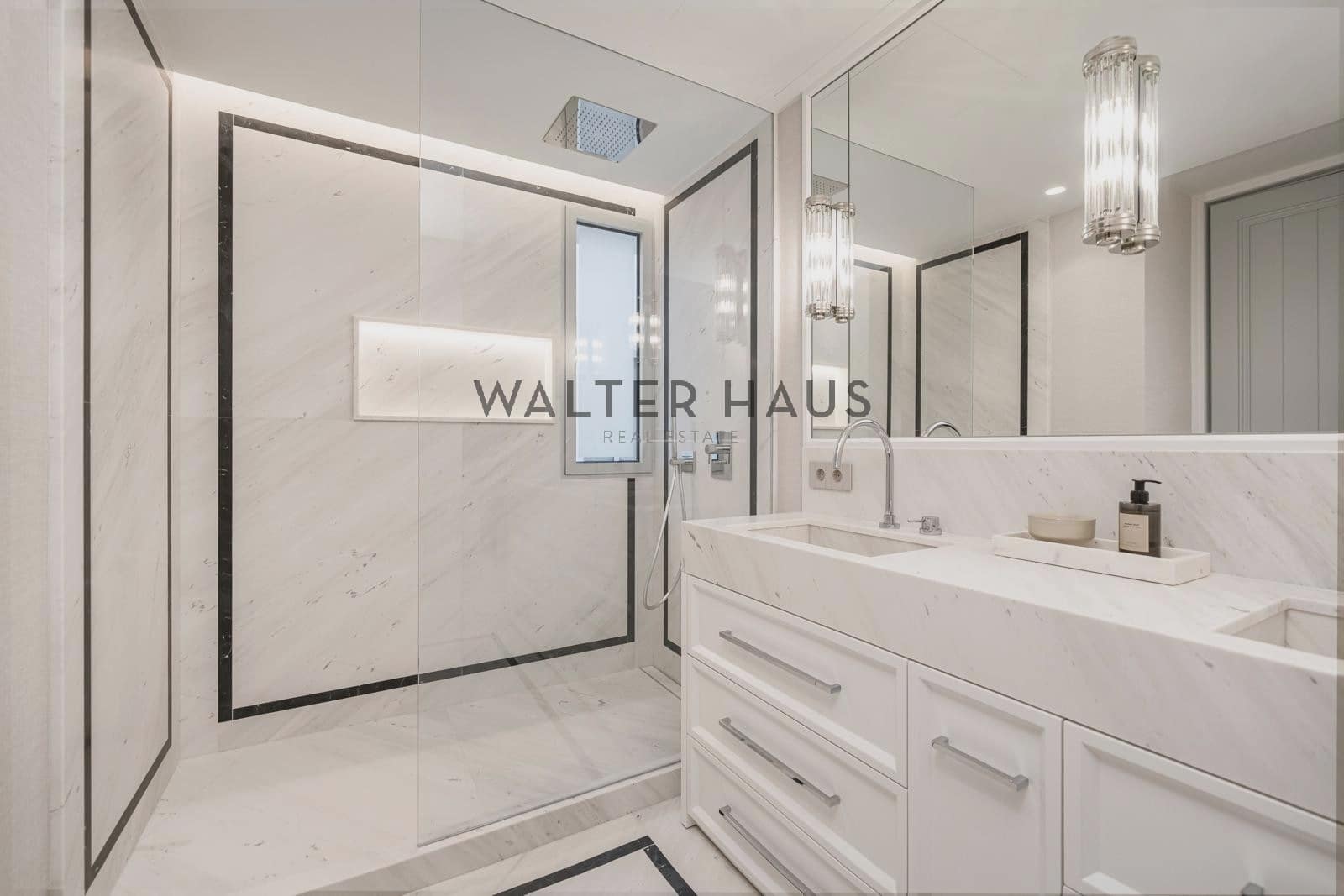 3 bedroom Penthouse for sale in Madrid city - € 2,720,000 (Ref: 9552631)