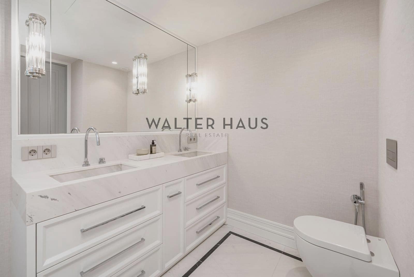 3 bedroom Penthouse for sale in Madrid city - € 2,720,000 (Ref: 9552631)