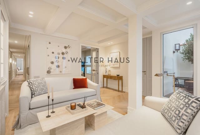 3 bedroom Penthouse for sale in Goya, Madrid city - € 2,720,000 (Ref: 9552631)