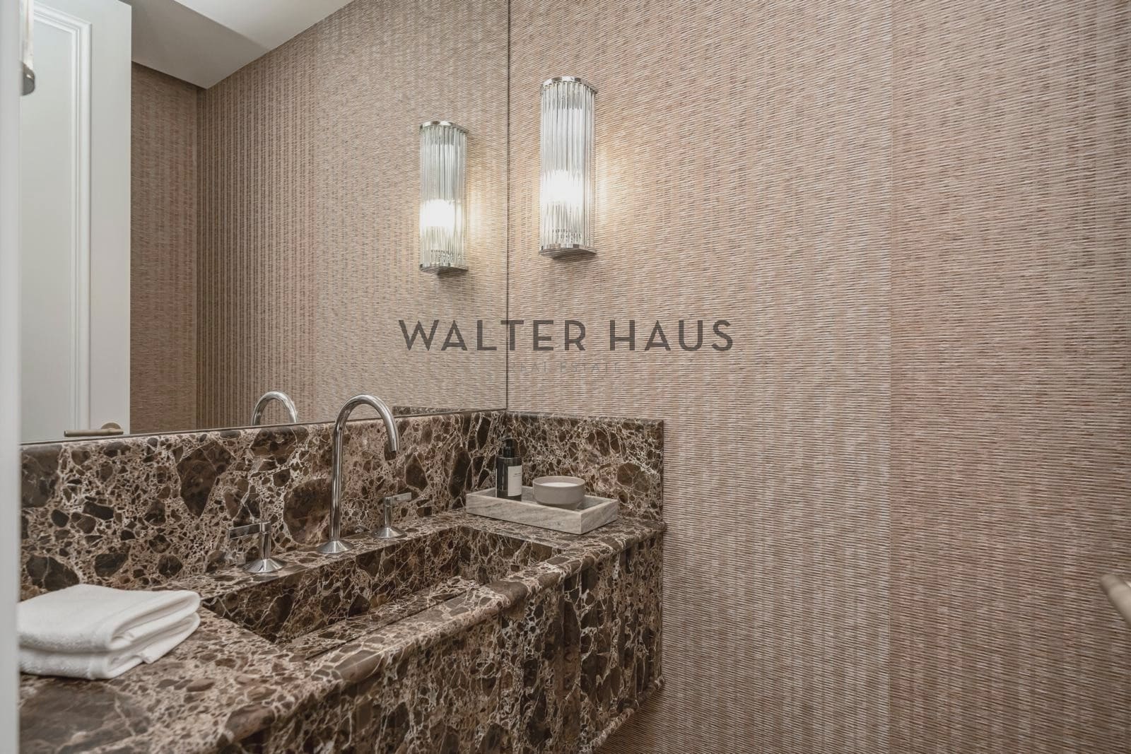 3 bedroom Penthouse for sale in Madrid city - € 2,720,000 (Ref: 9552631)