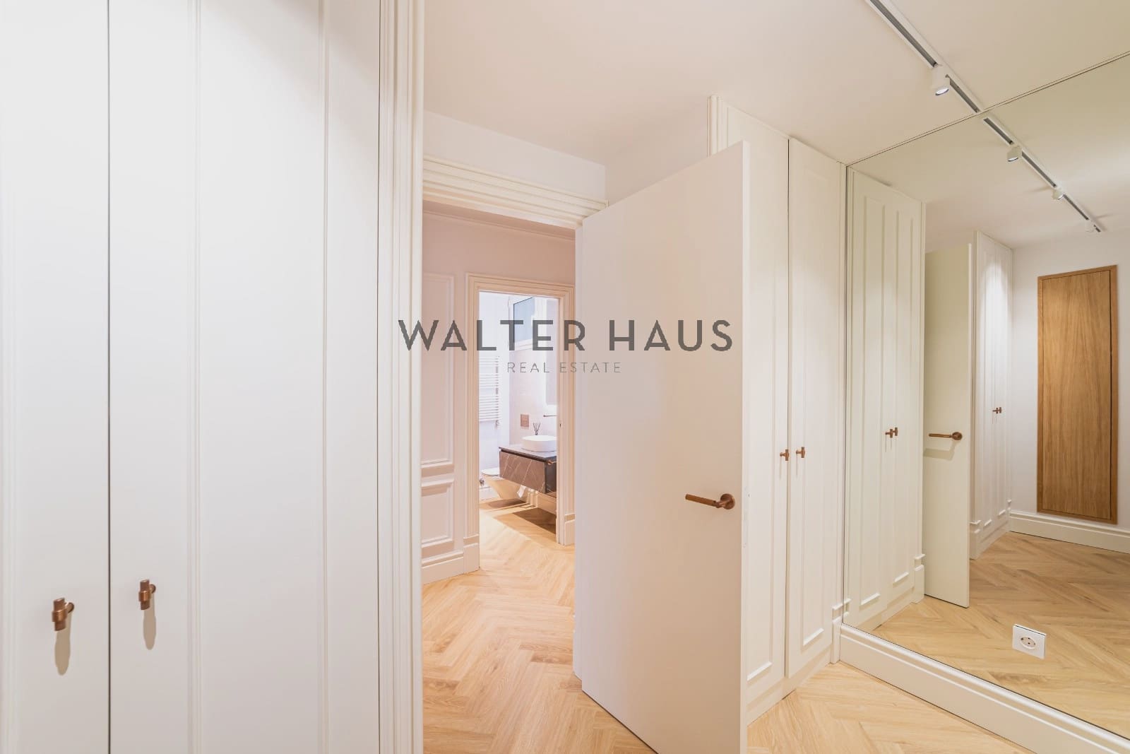 3 makuuhuone Asunto myytävänä paikassa Madrid kaupunki - 2 995 000 € (Ref: 9558974)