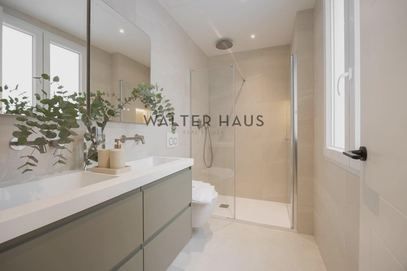 4 soveværelse Lejlighed til salg i Madrid by - € 3.200.000 (Ref: 9564064)