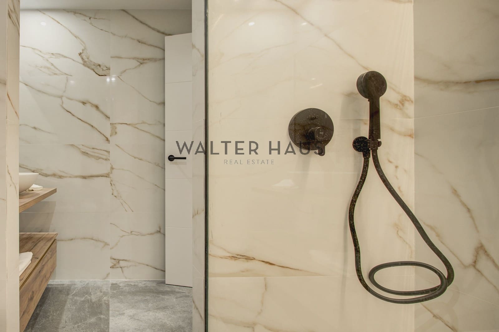 5 soveværelse Lejlighed til salg i Barcelona by - € 1.549.000 (Ref: 9569487)