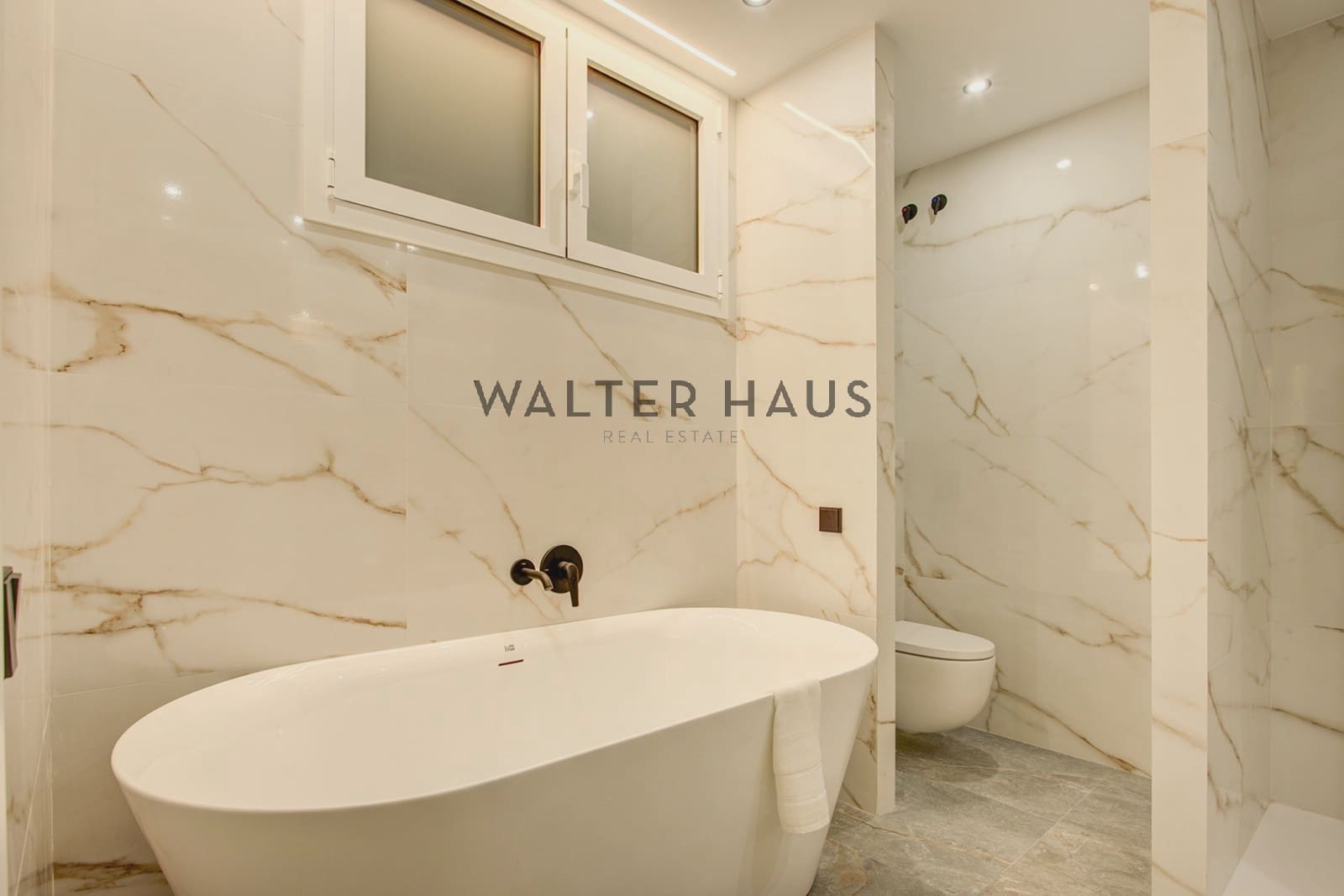 5 soveværelse Lejlighed til salg i Barcelona by - € 1.549.000 (Ref: 9569487)