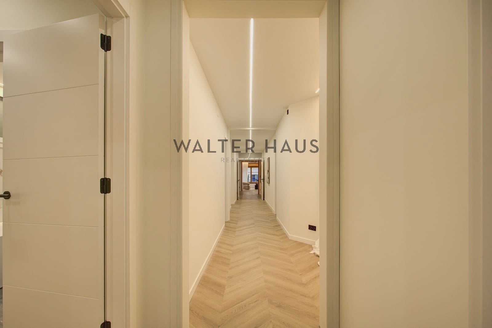 5 soveværelse Lejlighed til salg i Barcelona by - € 1.549.000 (Ref: 9569487)