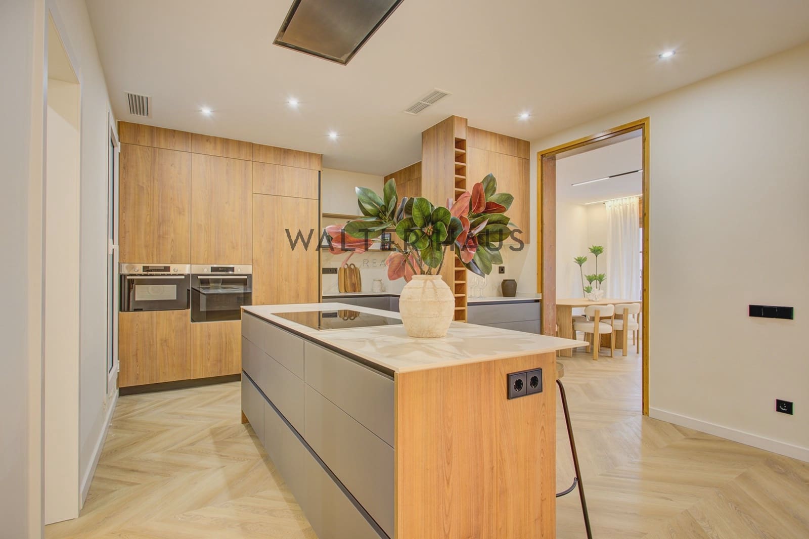 5 soveværelse Lejlighed til salg i Barcelona by - € 1.549.000 (Ref: 9569487)