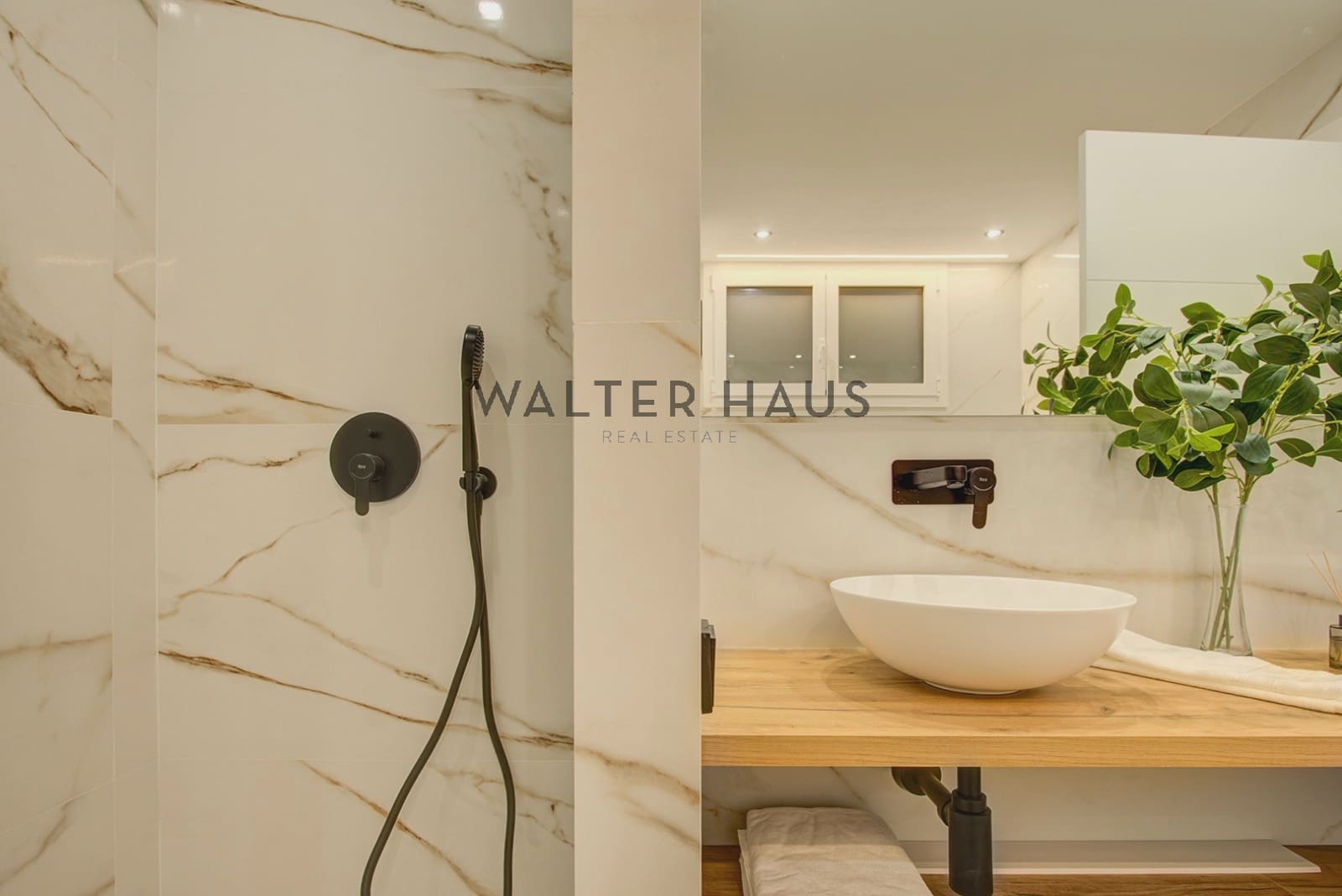 5 soveværelse Lejlighed til salg i Barcelona by - € 1.549.000 (Ref: 9569487)