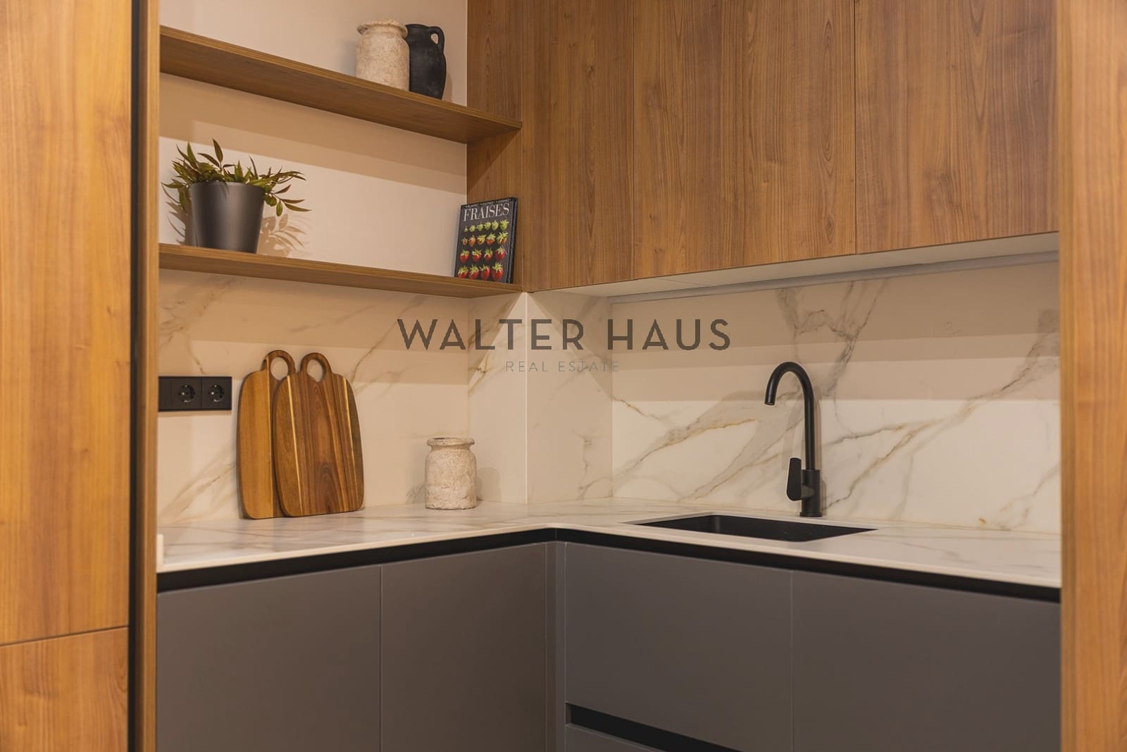 5 soveværelse Lejlighed til salg i Barcelona by - € 1.549.000 (Ref: 9569487)