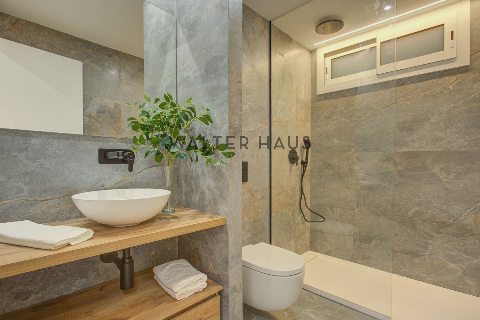 5 soveværelse Lejlighed til salg i Barcelona by - € 1.549.000 (Ref: 9569487)