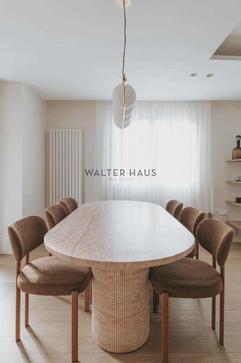 Piso de 3 habitaciones en Madrid ciudad en venta - 2.210.000 € (Ref: 9570205)