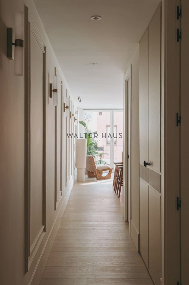 Piso de 3 habitaciones en Madrid ciudad en venta - 2.210.000 € (Ref: 9570205)