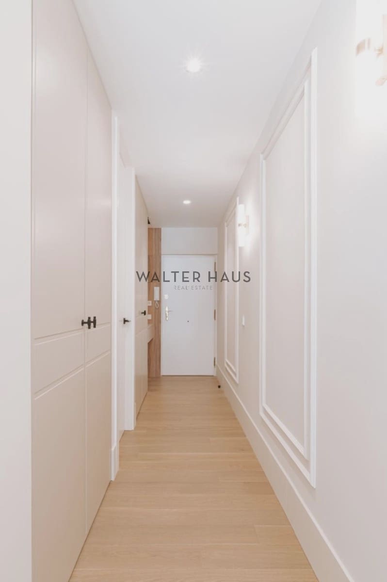 Piso de 3 habitaciones en Madrid ciudad en venta - 2.210.000 € (Ref: 9570205)