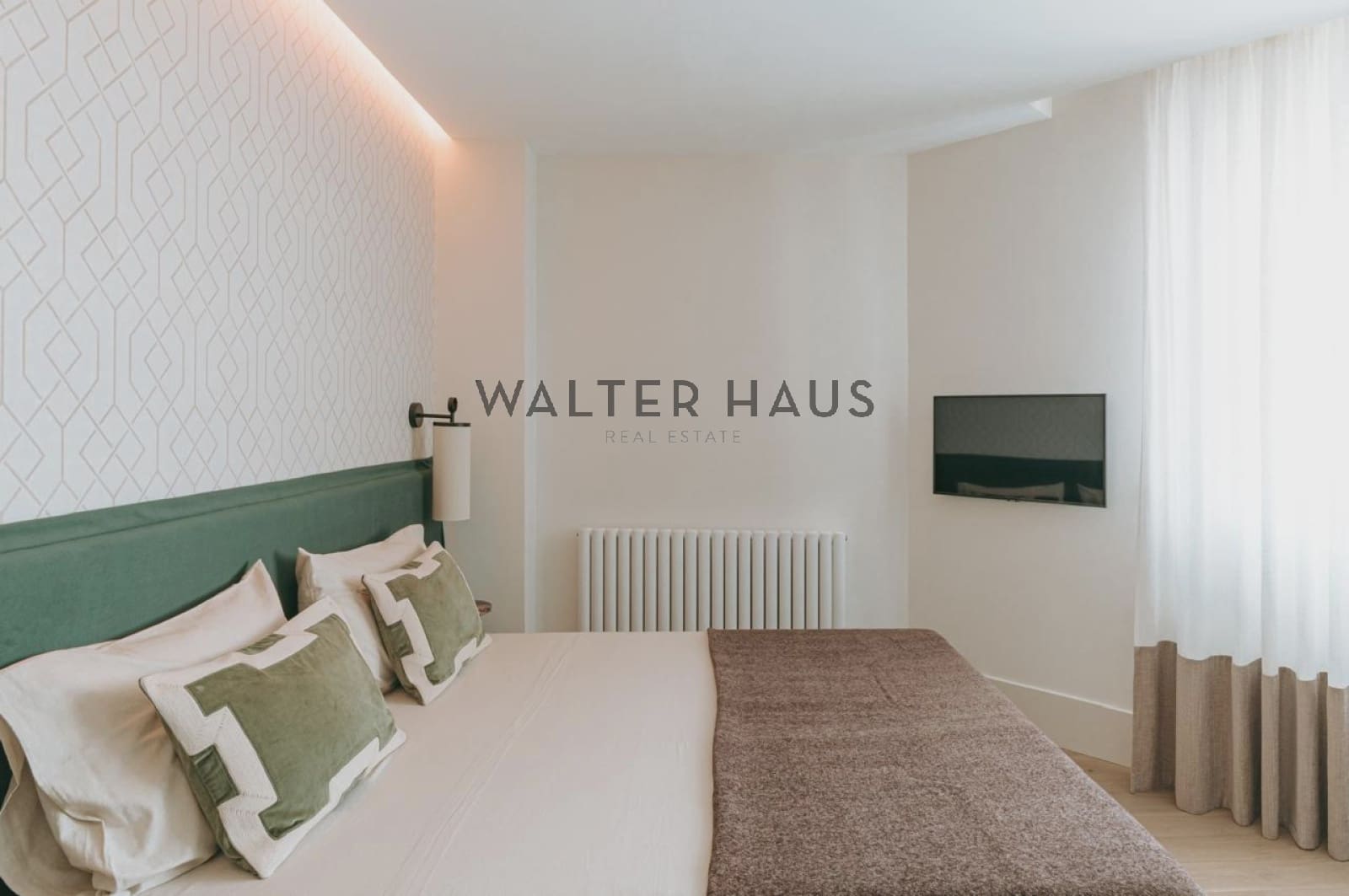 Piso de 3 habitaciones en Madrid ciudad en venta - 2.210.000 € (Ref: 9570205)