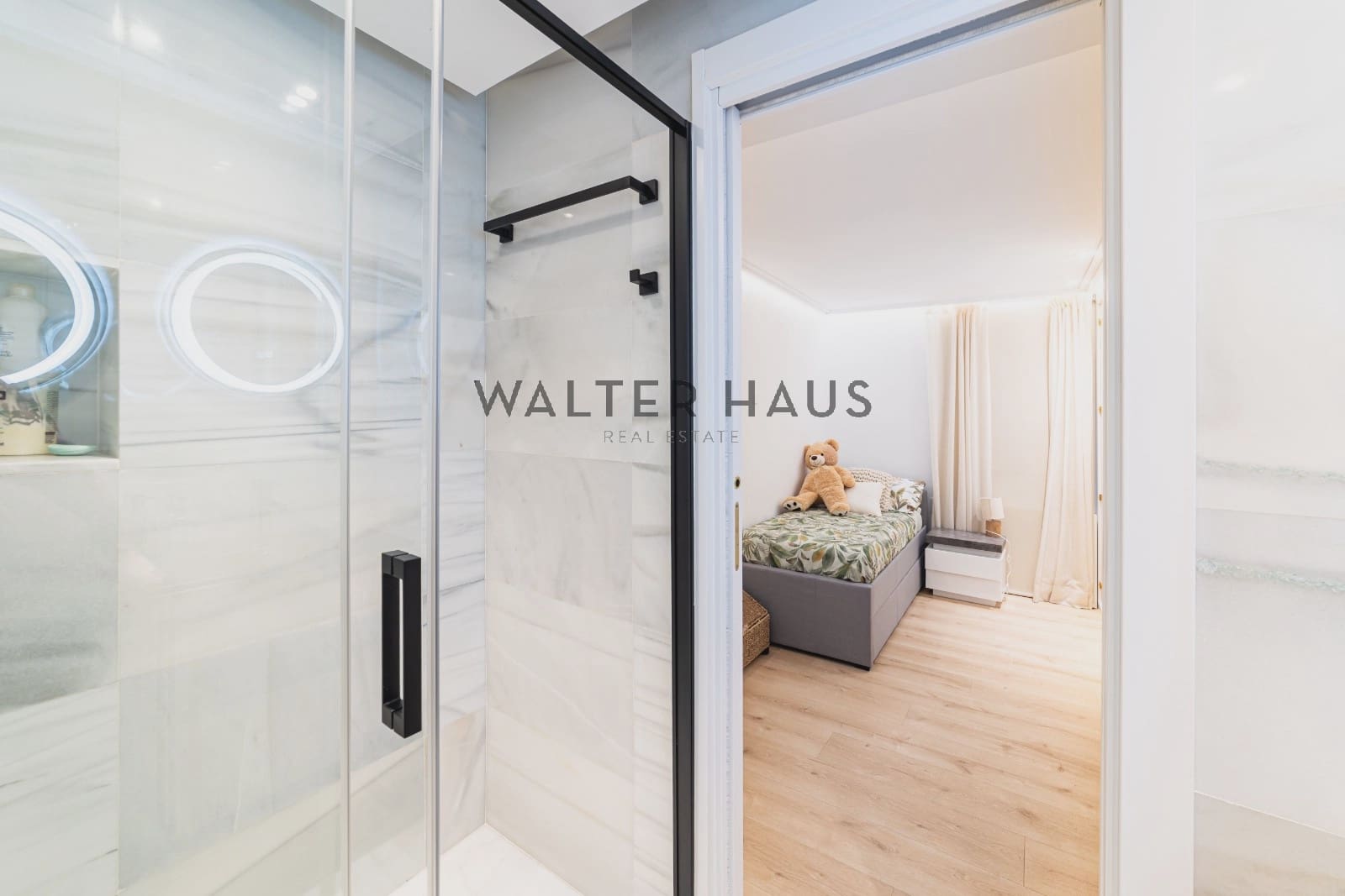 4 makuuhuone Asunto myytävänä paikassa Madrid kaupunki - 1 649 000 € (Ref: 9598364)