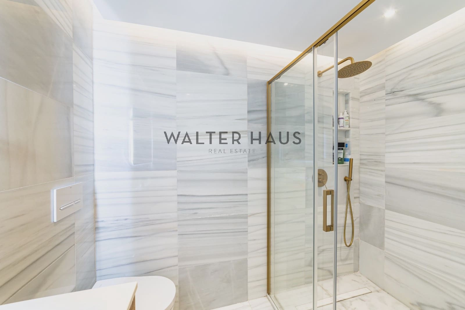 4 makuuhuone Asunto myytävänä paikassa Madrid kaupunki - 1 649 000 € (Ref: 9598364)