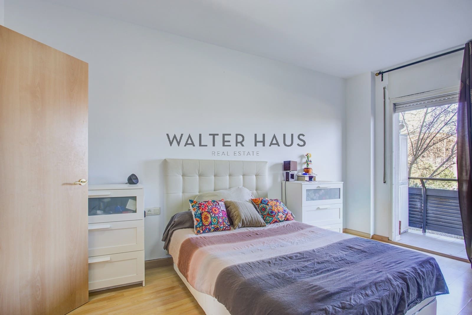 3 bedroom Flat for sale in Barcelona city - € 480,000 (Ref: 9605453)