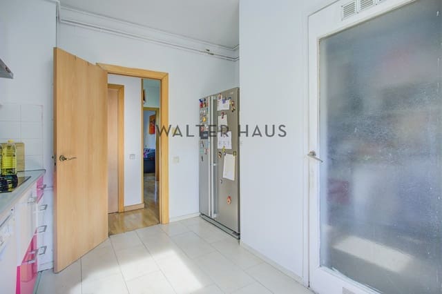 3 bedroom Flat for sale in La Barceloneta, Barcelona city - € 480,000 (Ref: 9605453)