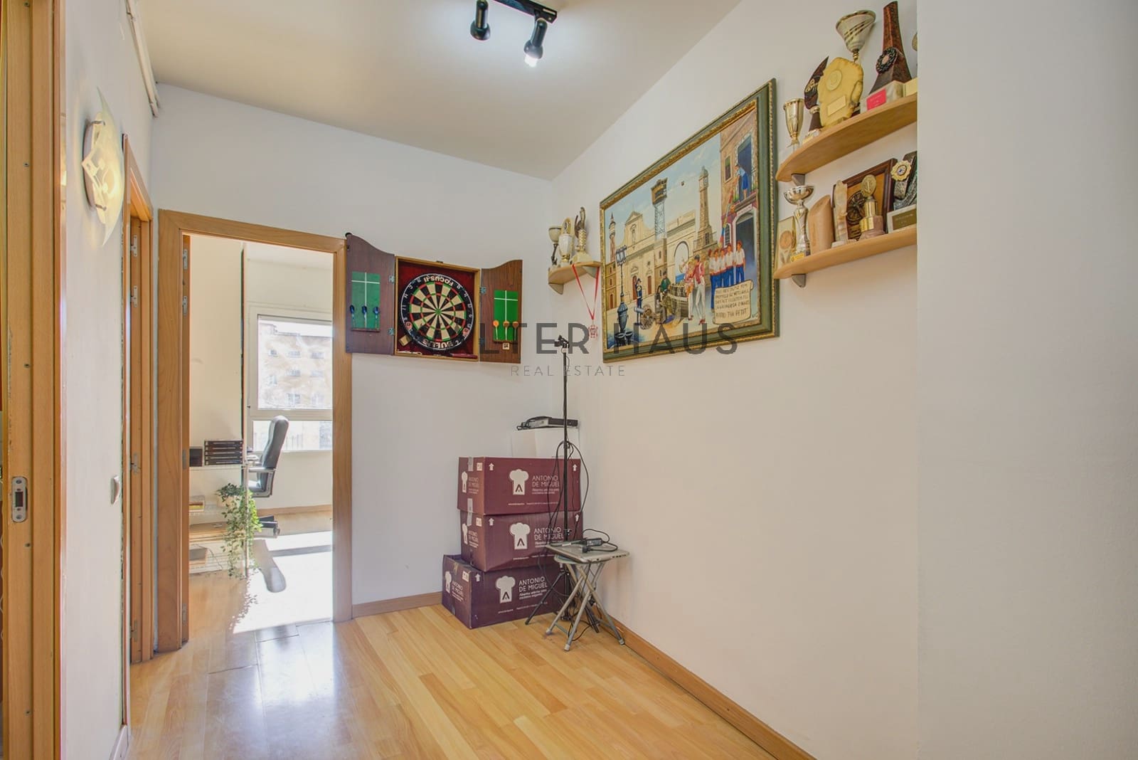 3 bedroom Flat for sale in Barcelona city - € 480,000 (Ref: 9605453)