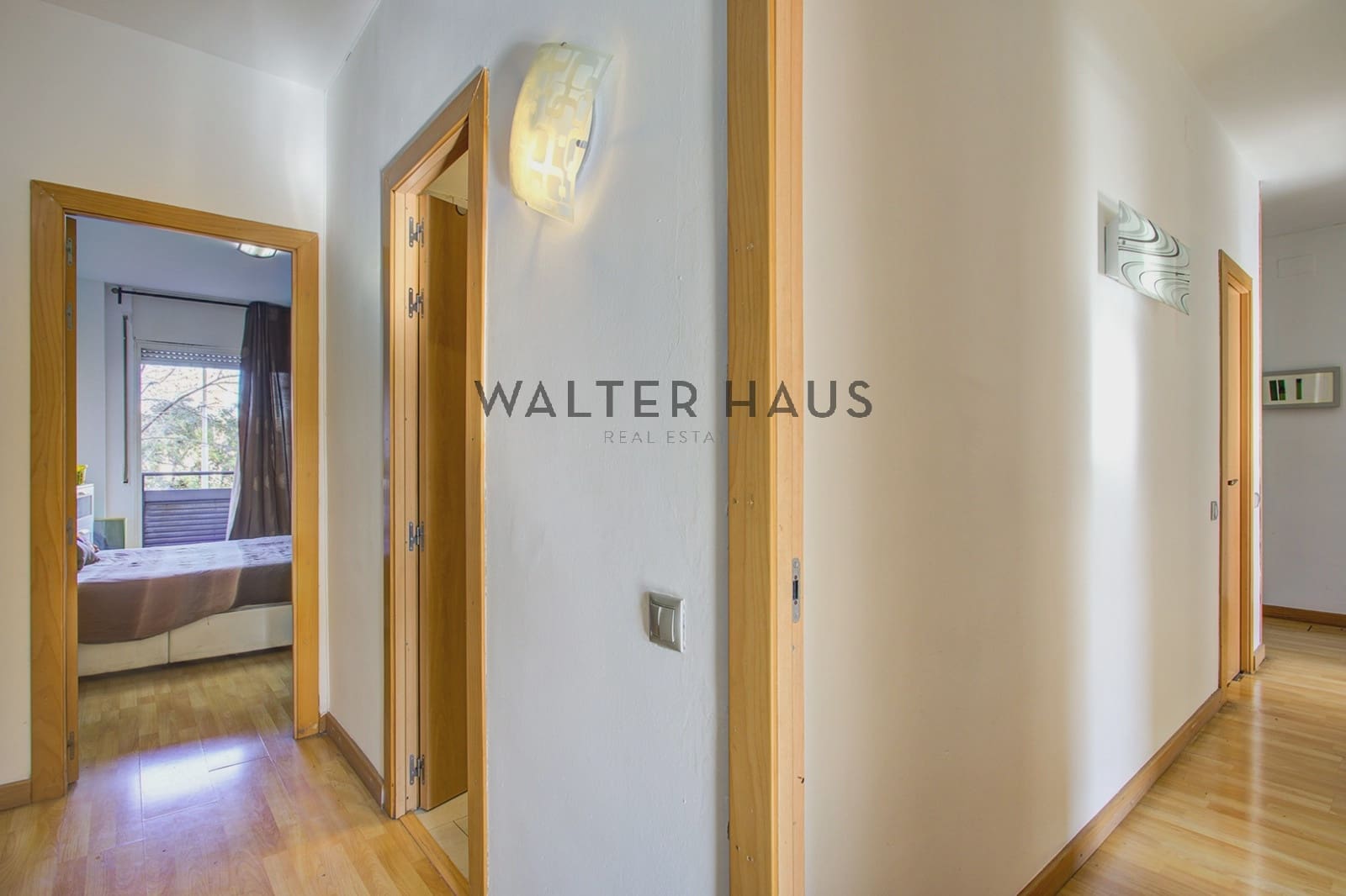 3 bedroom Flat for sale in Barcelona city - € 480,000 (Ref: 9605453)