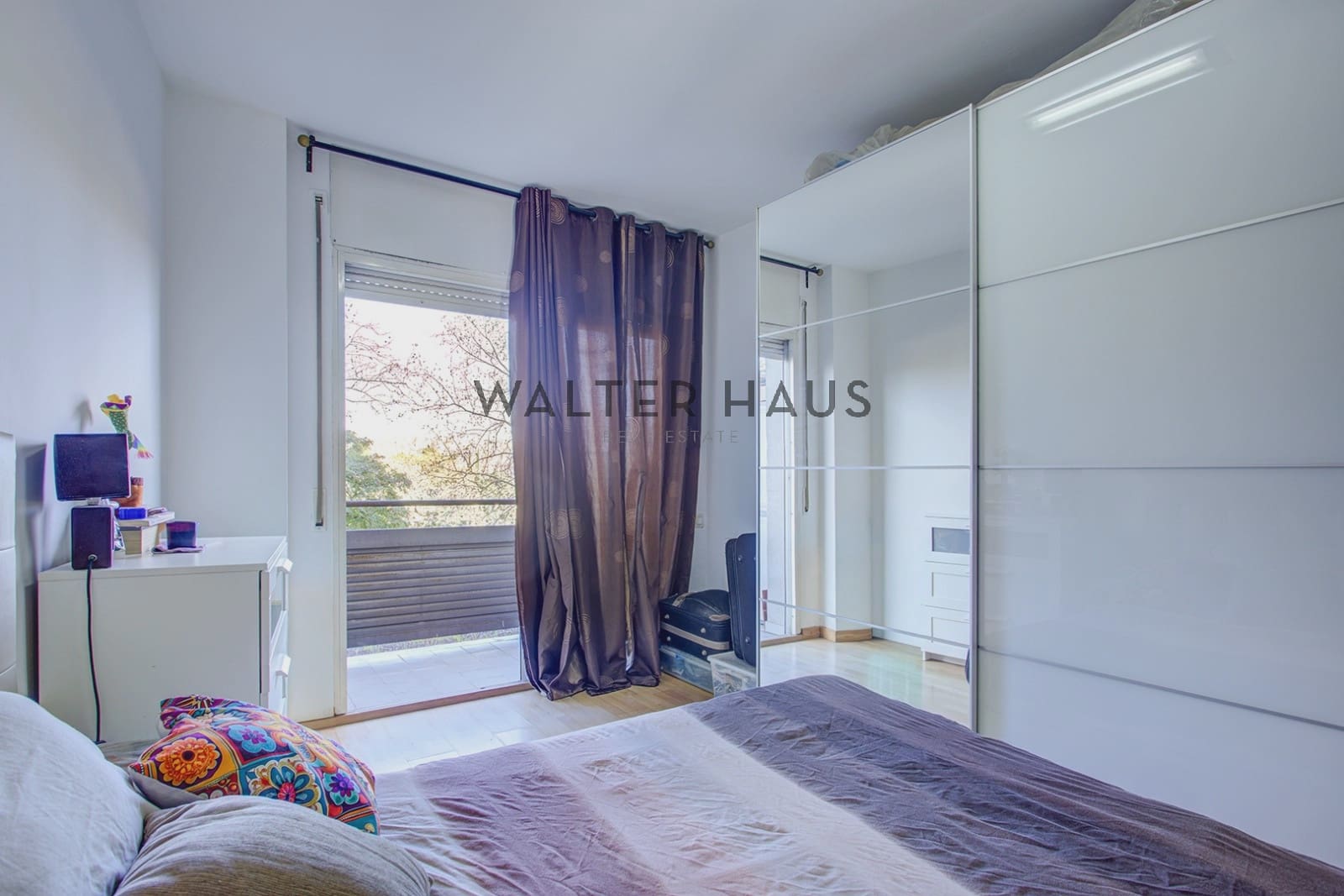 3 bedroom Flat for sale in Barcelona city - € 480,000 (Ref: 9605453)