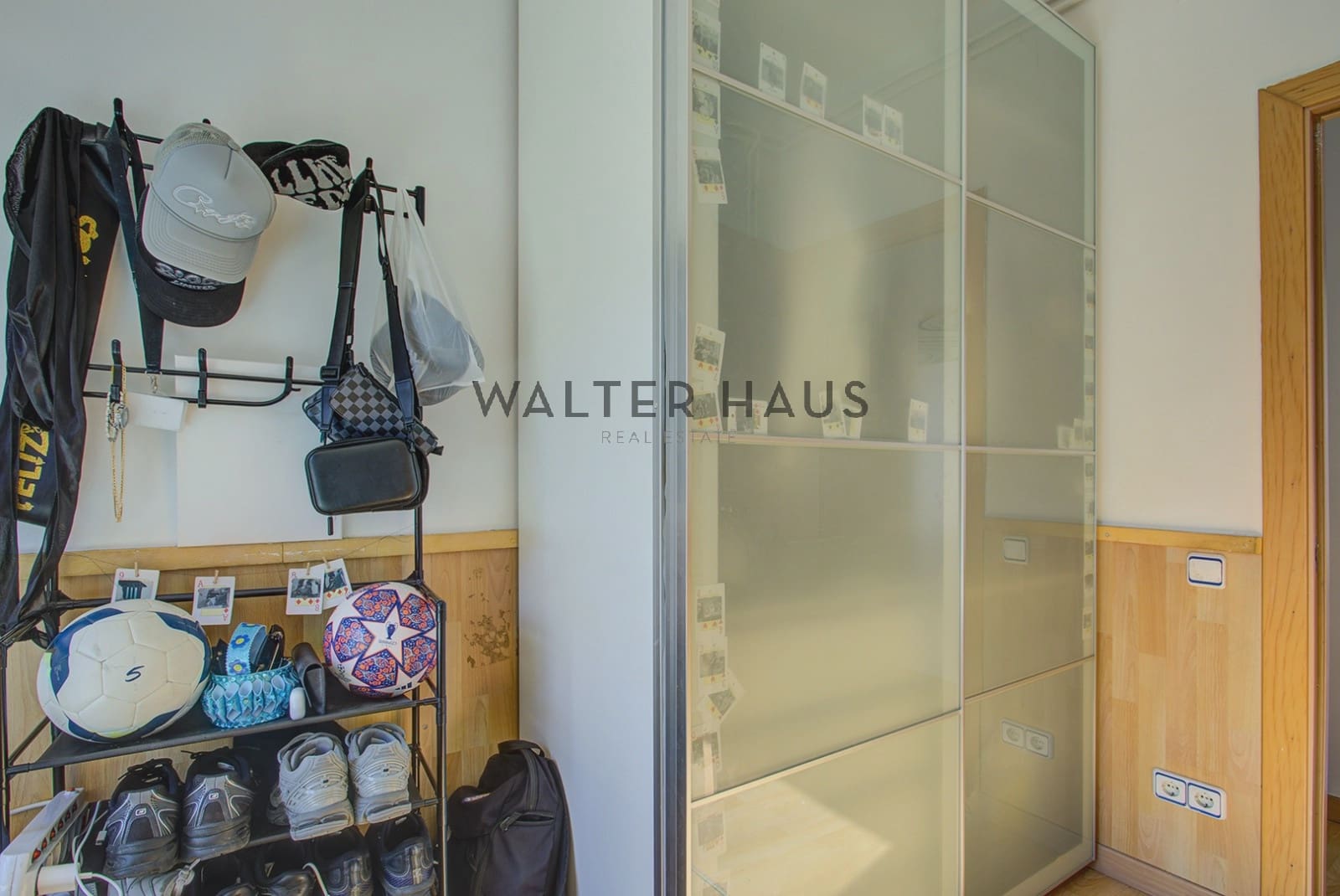 3 bedroom Flat for sale in Barcelona city - € 480,000 (Ref: 9605453)