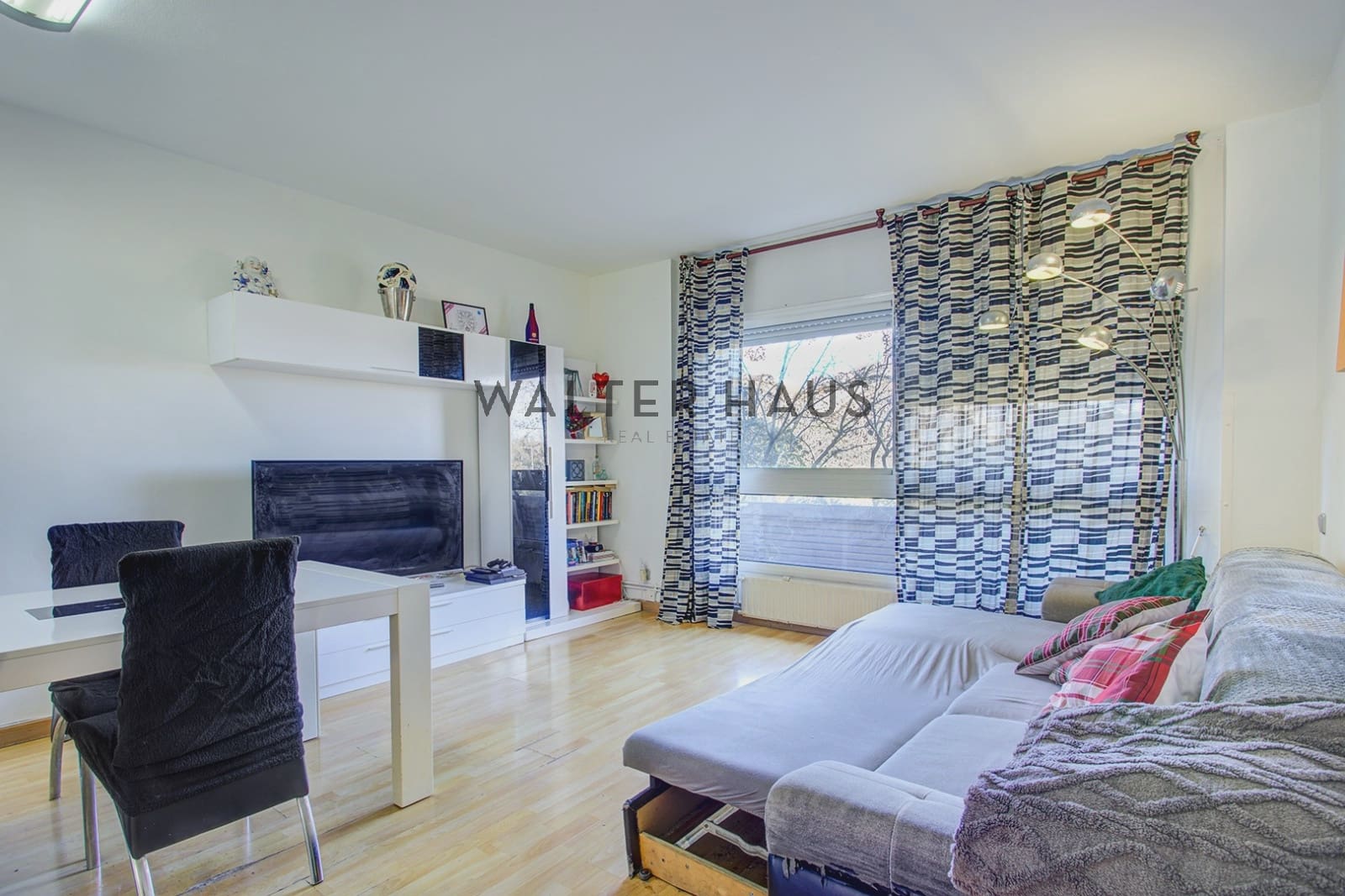 3 bedroom Flat for sale in Barcelona city - € 480,000 (Ref: 9605453)