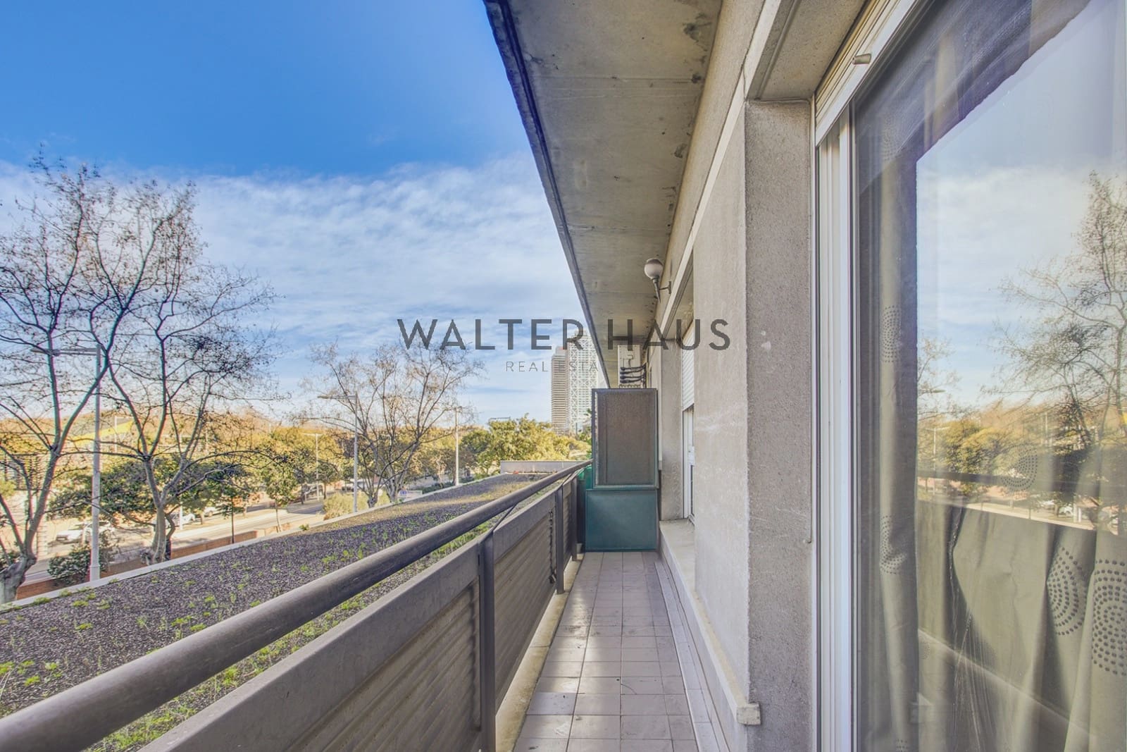 3 bedroom Flat for sale in Barcelona city - € 480,000 (Ref: 9605453)