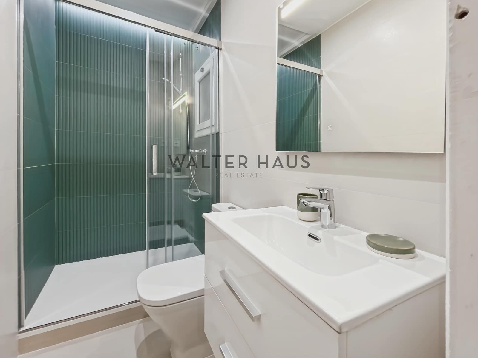 2 sovrum Lägenhet att hyra i Barcelona stad - 1 402 € (Ref: 9606621)