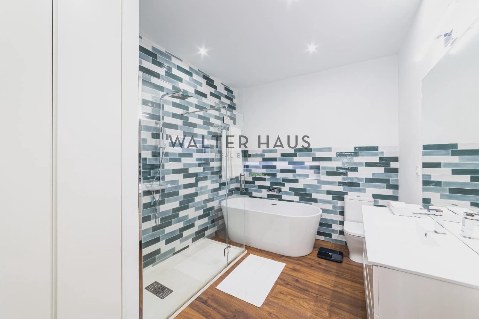 2 soverom Leilighet til salgs i Madrid by med svømmebasseng - € 1 425 000 (Ref: 9607000)