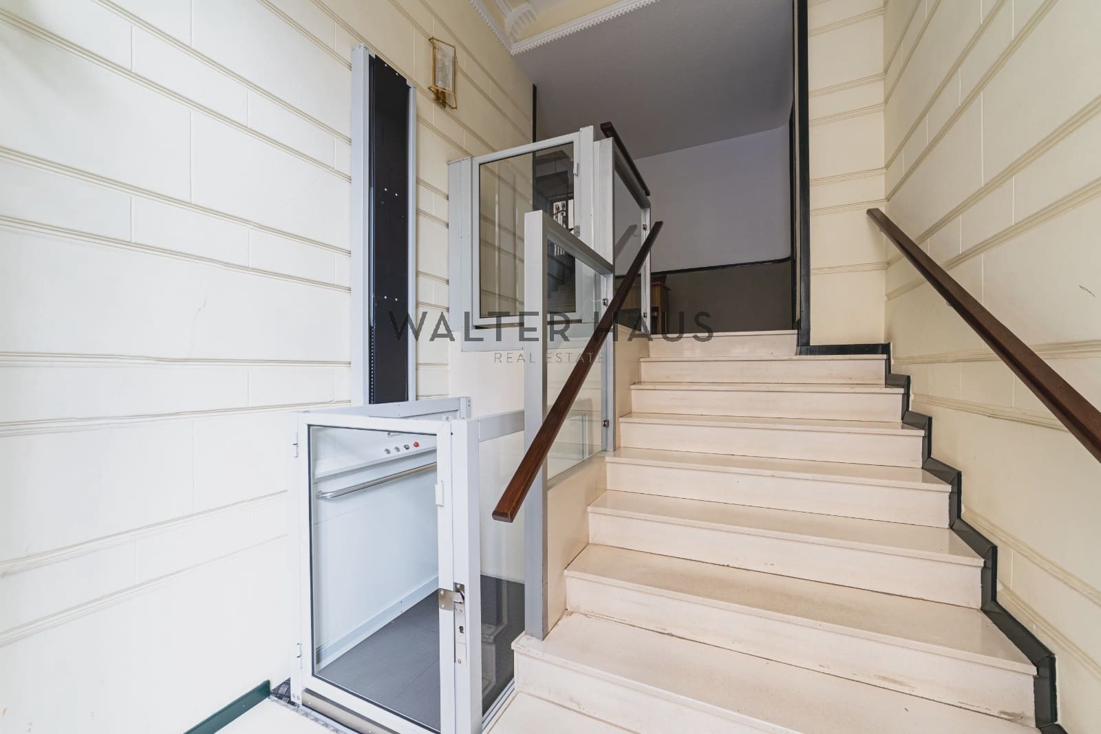 2 soverom Leilighet til salgs i Madrid by med svømmebasseng - € 1 425 000 (Ref: 9607000)