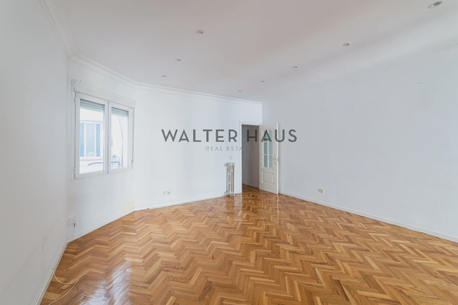 3 bedroom Flat for rent in Madrid city - € 2,850 (Ref: 9618690)