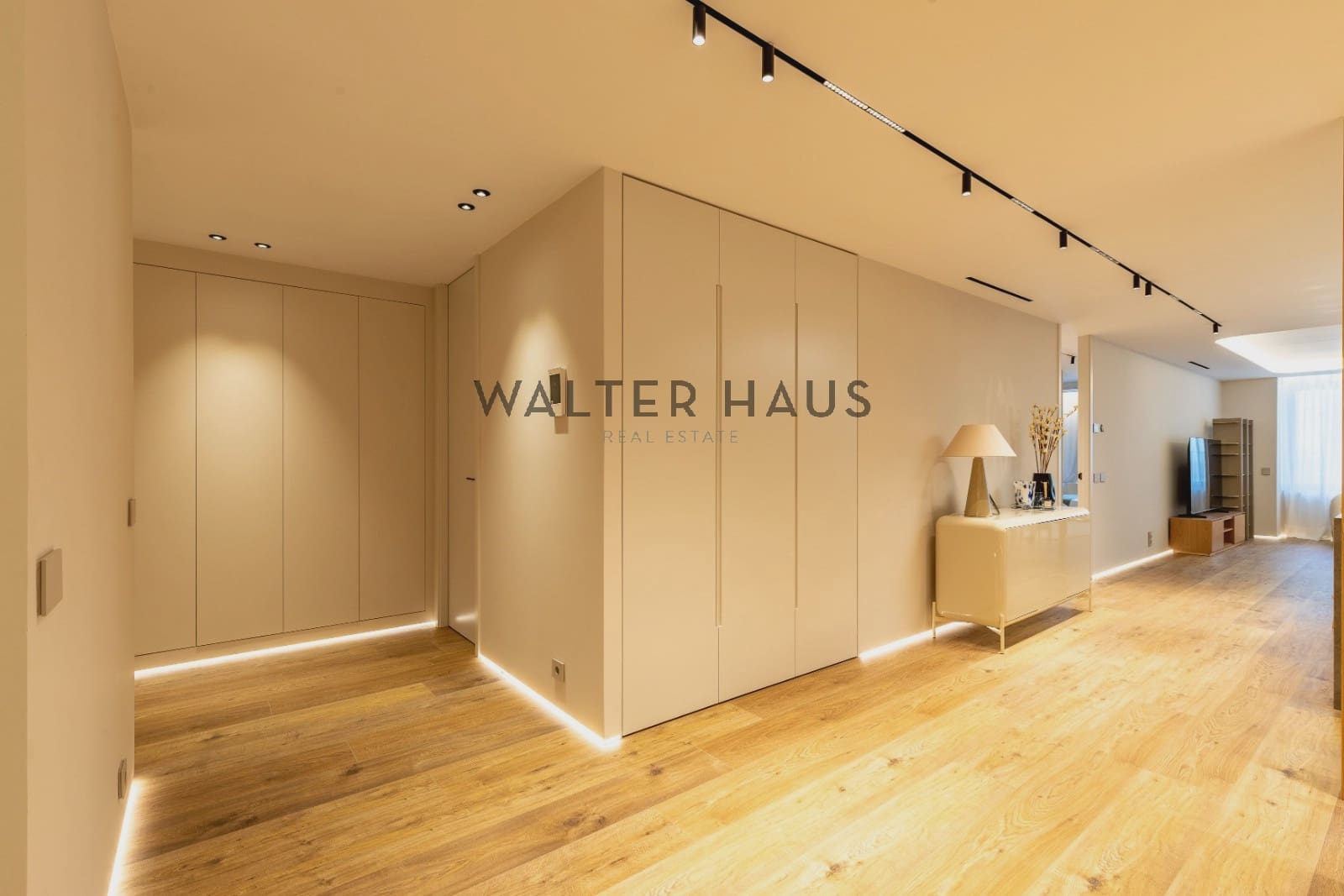 2 slaapkamer Flat te koop in Madrid stad - € 2.487.000 (Ref: 9618692)