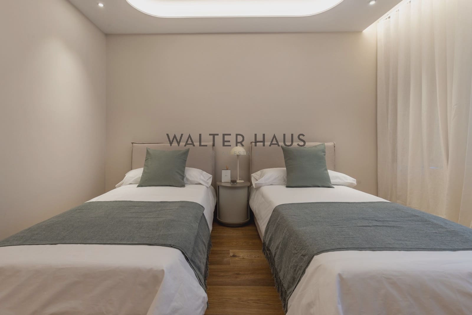 2 slaapkamer Flat te koop in Madrid stad - € 2.487.000 (Ref: 9618692)