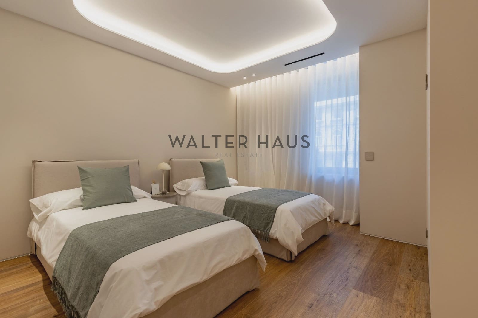 2 slaapkamer Flat te koop in Madrid stad - € 2.487.000 (Ref: 9618692)
