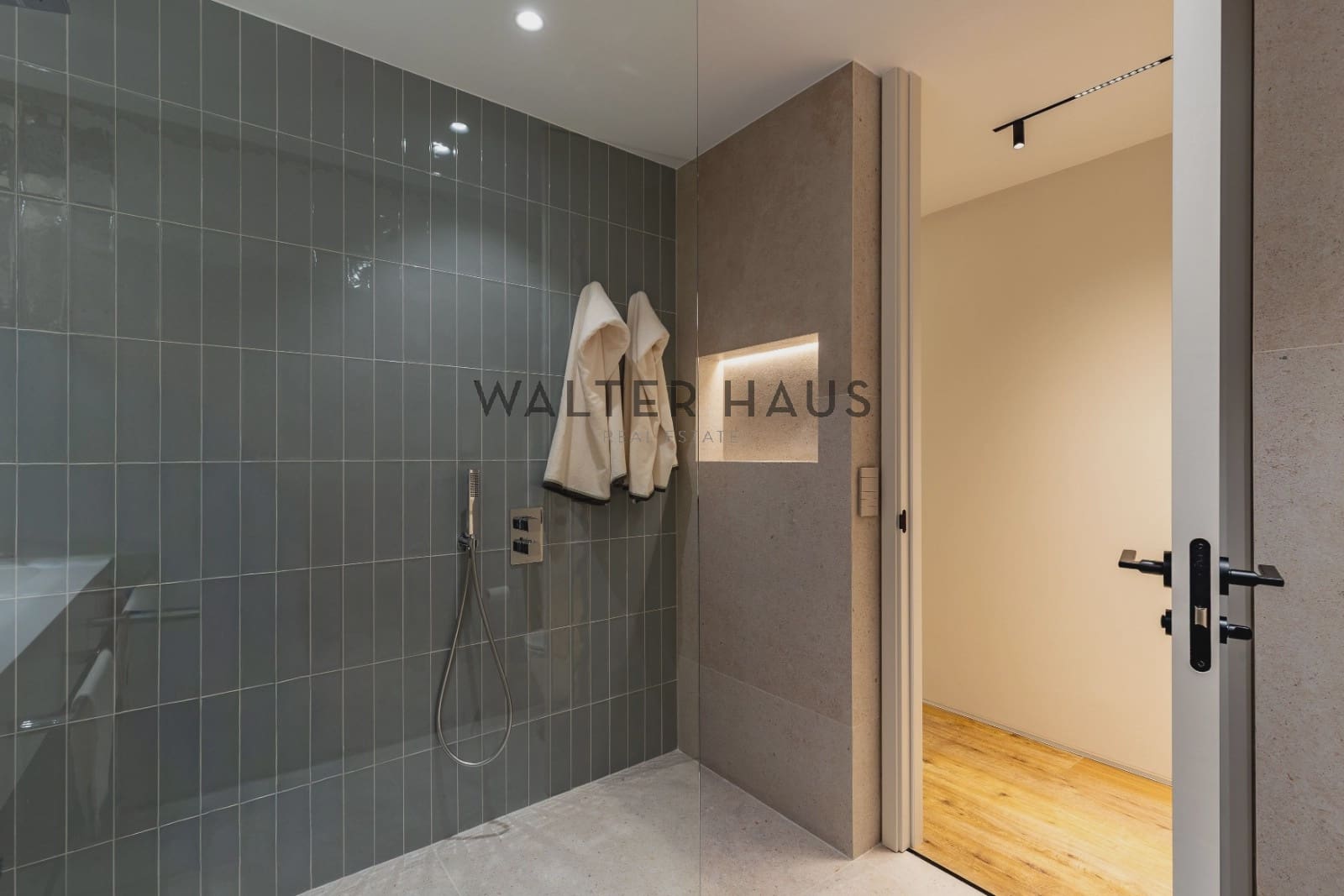 2 slaapkamer Flat te koop in Madrid stad - € 2.487.000 (Ref: 9618692)