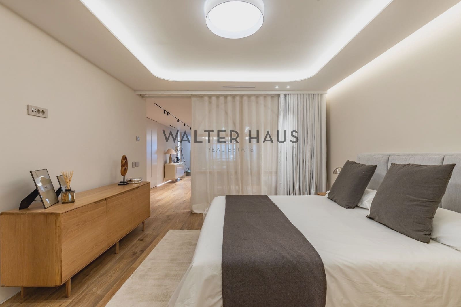 2 slaapkamer Flat te koop in Madrid stad - € 2.487.000 (Ref: 9618692)