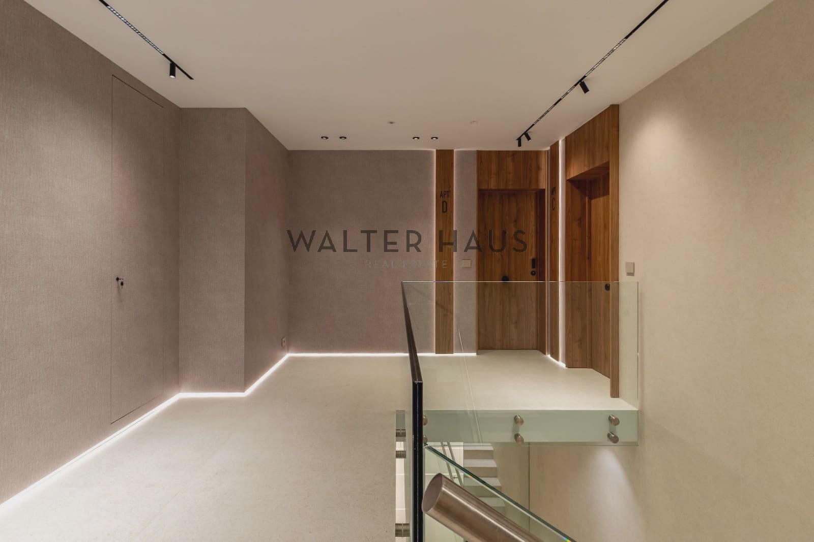 2 slaapkamer Flat te koop in Madrid stad - € 2.487.000 (Ref: 9618692)