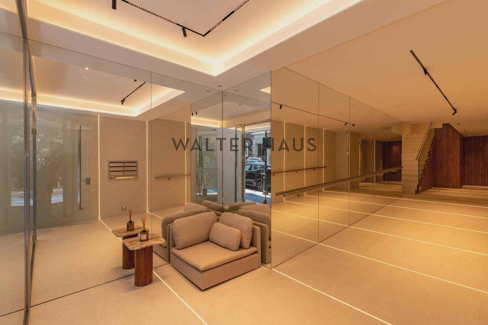 2 slaapkamer Flat te koop in Madrid stad - € 2.487.000 (Ref: 9618692)