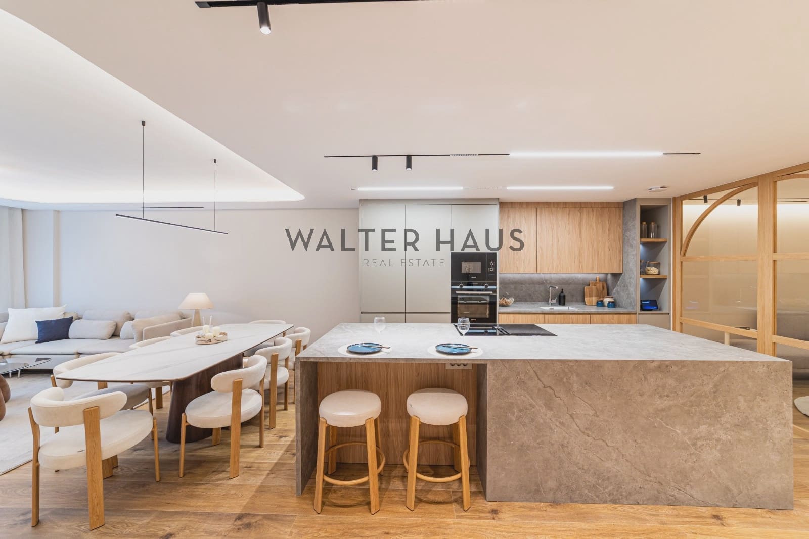 2 bedroom Flat for sale in Madrid city - € 2,487,000 (Ref: 9618692)