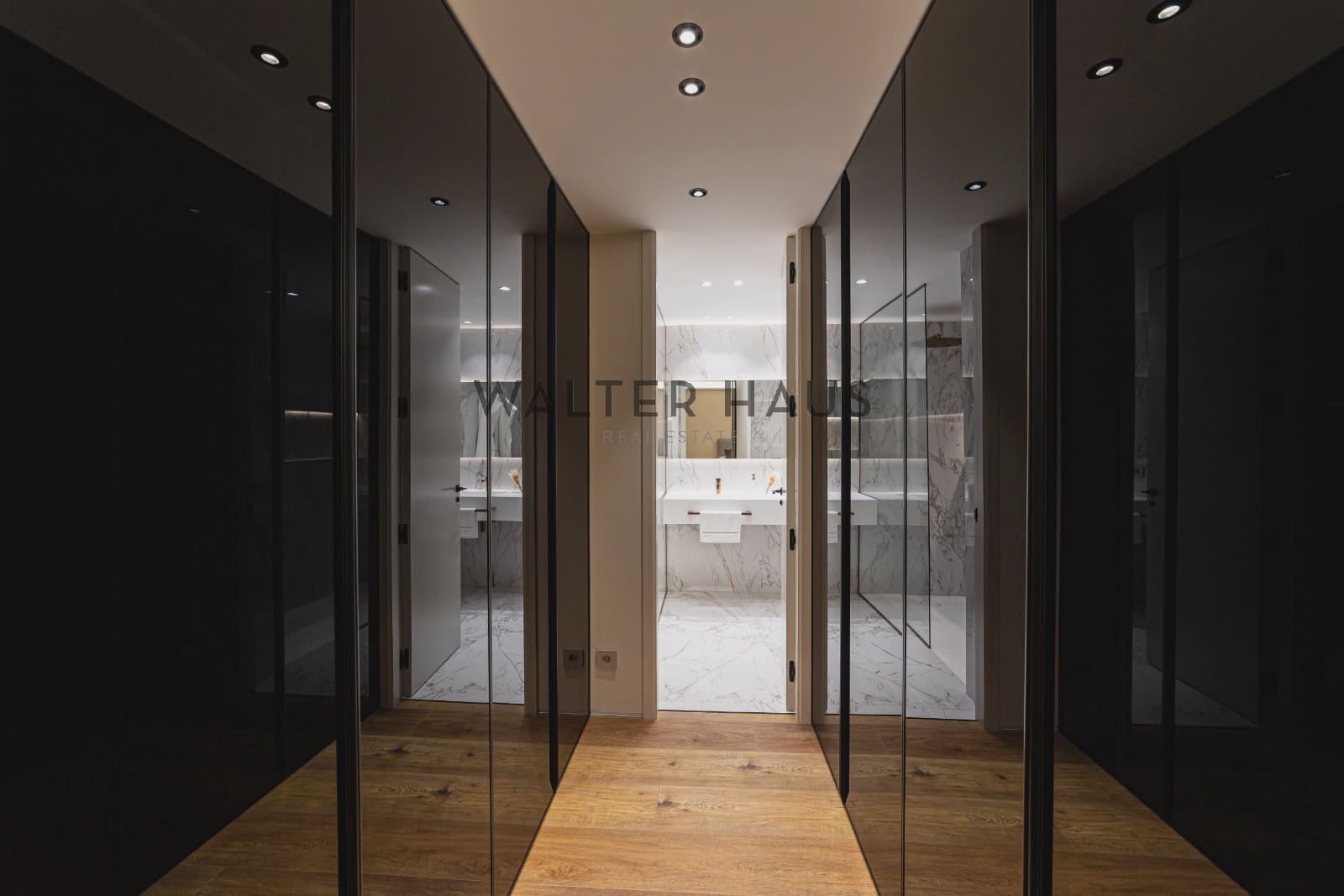 2 bedroom Flat for sale in Madrid city - € 2,487,000 (Ref: 9618692)