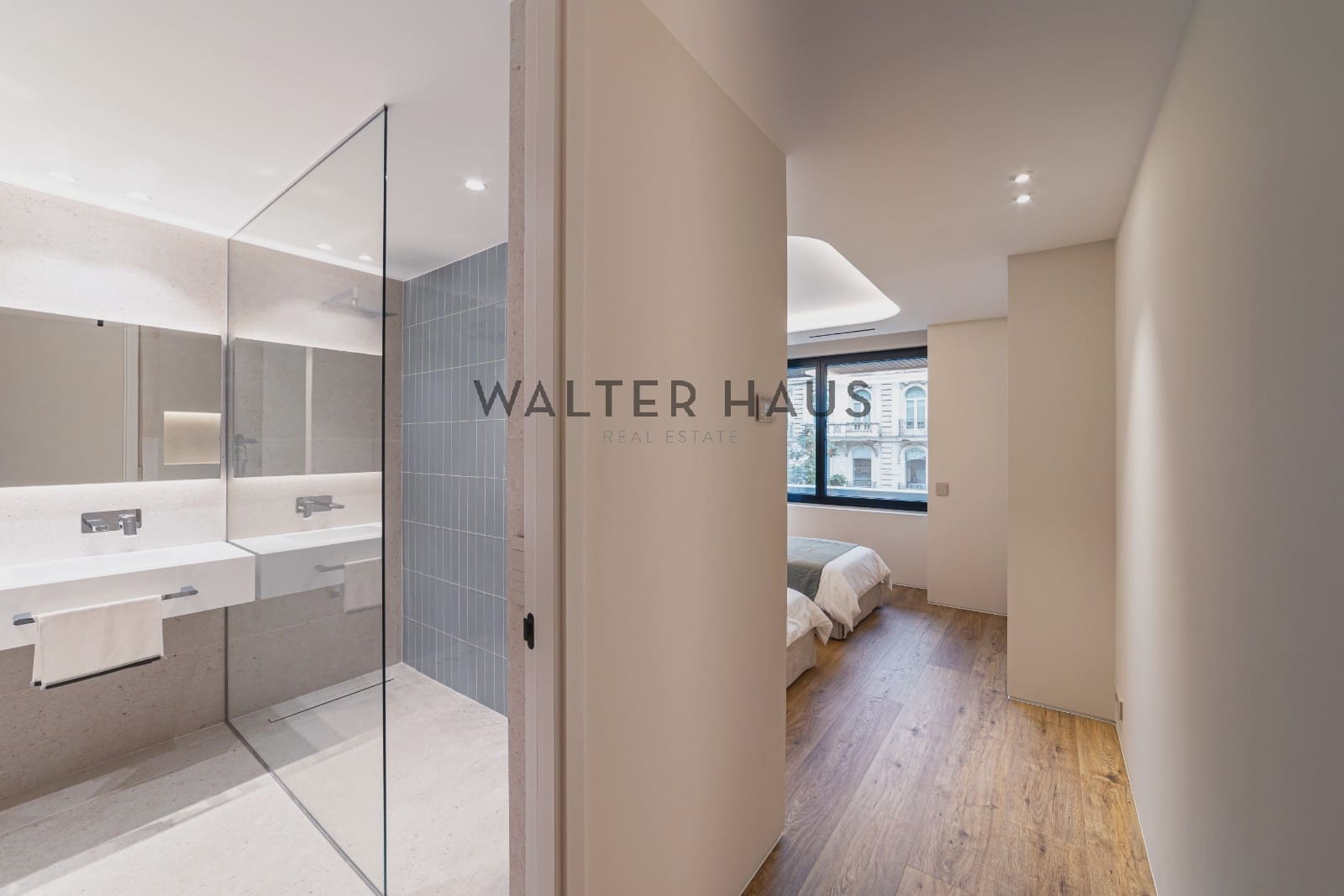 2 bedroom Flat for sale in Madrid city - € 2,487,000 (Ref: 9618692)