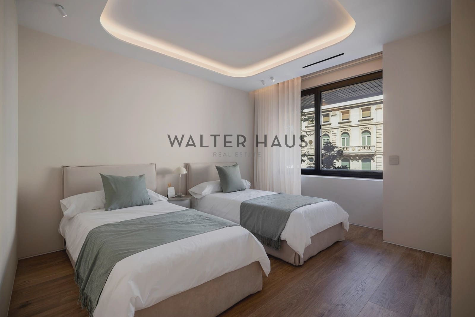 2 bedroom Flat for sale in Madrid city - € 2,487,000 (Ref: 9618692)